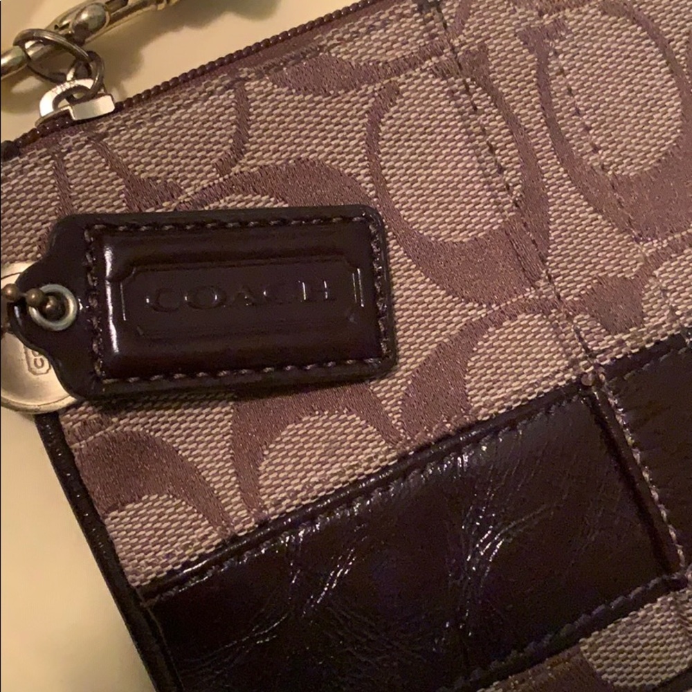 Coach wristlet - Picture 2 of 3